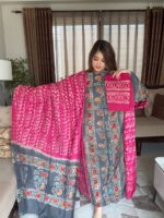 প্রিমিয়াম সিল্ক বাটিক ড্রেস – ঐতিহ্য ও আভিজাত্যের মিশ্রণ - Image 2