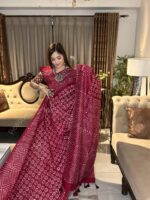প্রিমিয়াম সিল্ক বাটিক শাড়ি – ঐতিহ্য ও আভিজাত্যের মিশ্রণ - Image 4