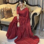 প্রিমিয়াম Cotton বাটিক শাড়ি – ঐতিহ্য ও আভিজাত্যের মিশ্রণ