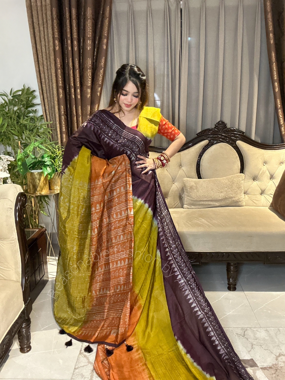 20250920_013855.jpg প্রিমিয়াম সিল্ক বাটিক শাড়ি – ঐতিহ্য ও আভিজাত্যের মিশ্রণ - Image 2