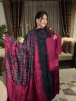 প্রিমিয়াম সিল্ক বাটিক ড্রেস – ঐতিহ্য ও আভিজাত্যের মিশ্রণ - Image 3