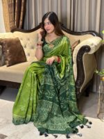 প্রিমিয়াম সিল্ক বাটিক শাড়ি – ঐতিহ্য ও আভিজাত্যের মিশ্রণ - Image 4