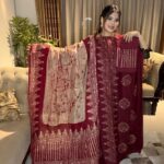 প্রিমিয়াম সিল্ক বাটিক ড্রেস – ঐতিহ্য ও আভিজাত্যের মিশ্রণ