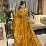 প্রিমিয়াম সিল্ক বাটিক শাড়ি – ঐতিহ্য ও আভিজাত্যের মিশ্রণ