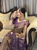 প্রিমিয়াম সিল্ক বাটিক শাড়ি – ঐতিহ্য ও আভিজাত্যের মিশ্রণ - Image 4