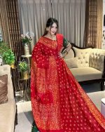 প্রিমিয়াম সিল্ক বাটিক শাড়ি – ঐতিহ্য ও আভিজাত্যের মিশ্রণ - Image 4