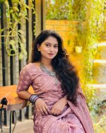 প্রিমিয়াম সিল্ক বাটিক শাড়ি – ঐতিহ্য ও আভিজাত্যের মিশ্রণ - Image 2
