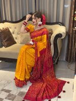 প্রিমিয়াম সিল্ক বাটিক শাড়ি – ঐতিহ্য ও আভিজাত্যের মিশ্রণ - Image 3