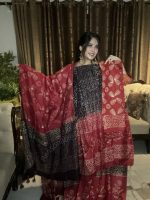 প্রিমিয়াম সিল্ক বাটিক ড্রেস – ঐতিহ্য ও আভিজাত্যের মিশ্রণ - Image 3