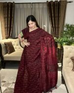 প্রিমিয়াম সিল্ক বাটিক শাড়ি – ঐতিহ্য ও আভিজাত্যের মিশ্রণ