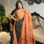 প্রিমিয়াম সিল্ক বাটিক শাড়ি – ঐতিহ্য ও আভিজাত্যের মিশ্রণ
